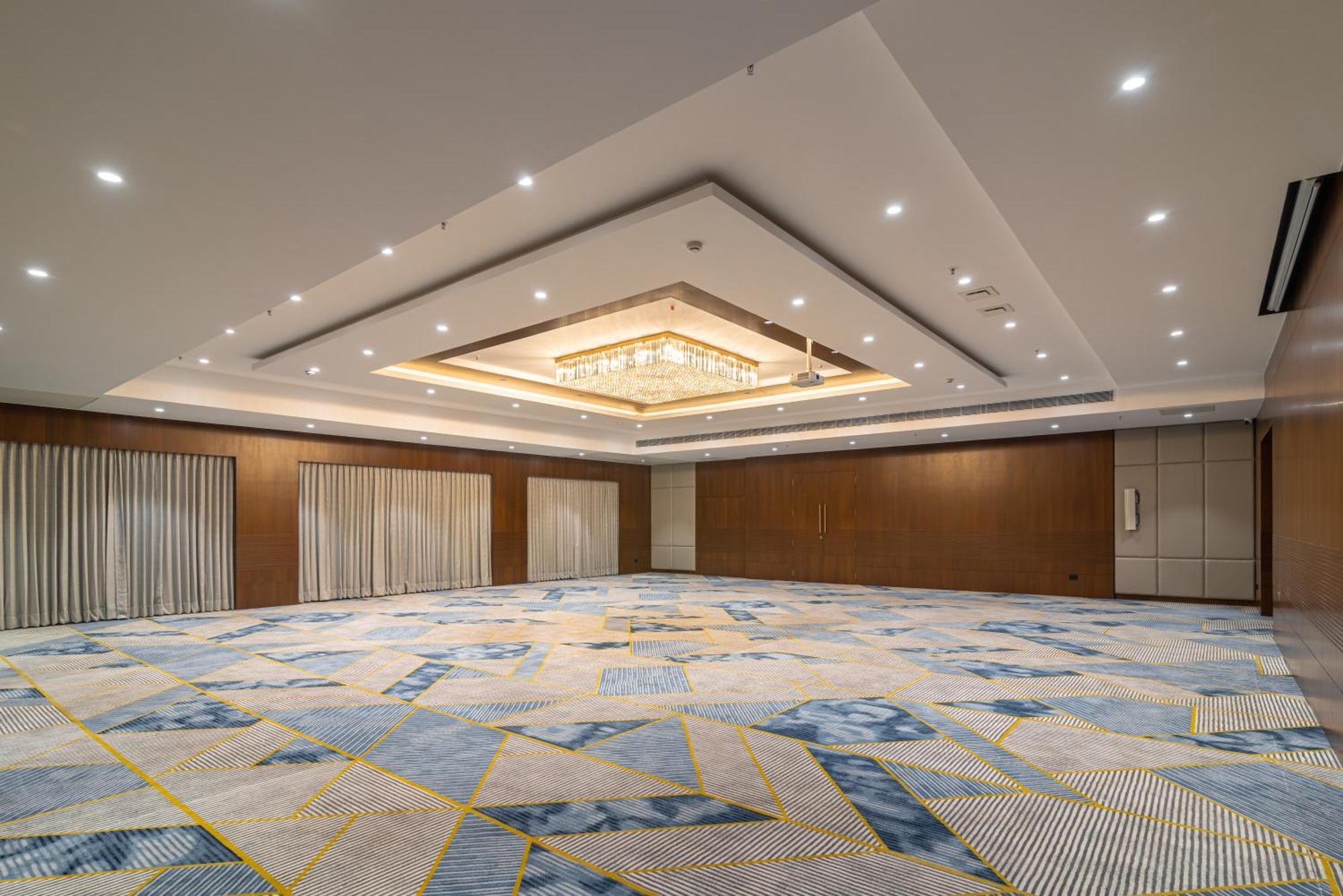 Royal Embassy Otel Erode Dış mekan fotoğraf