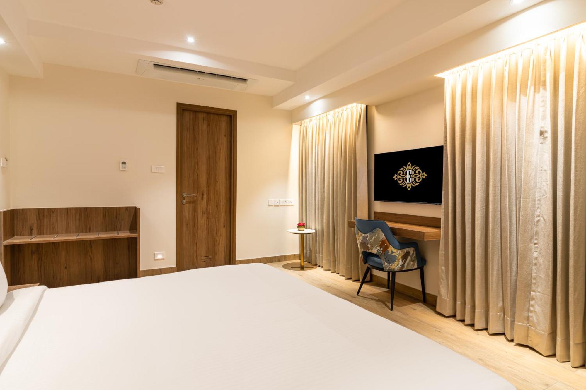 Royal Embassy Otel Erode Dış mekan fotoğraf