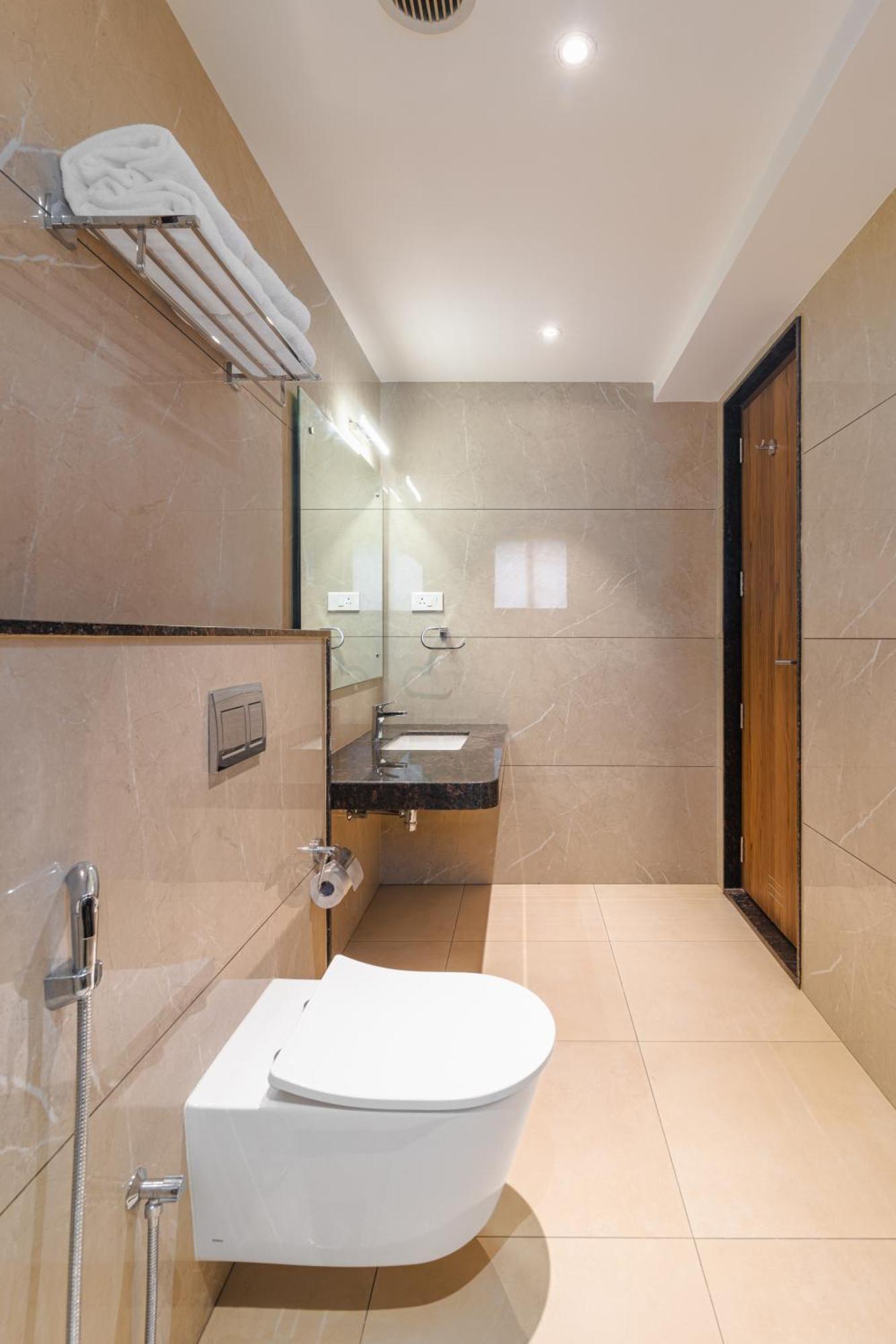Royal Embassy Otel Erode Dış mekan fotoğraf
