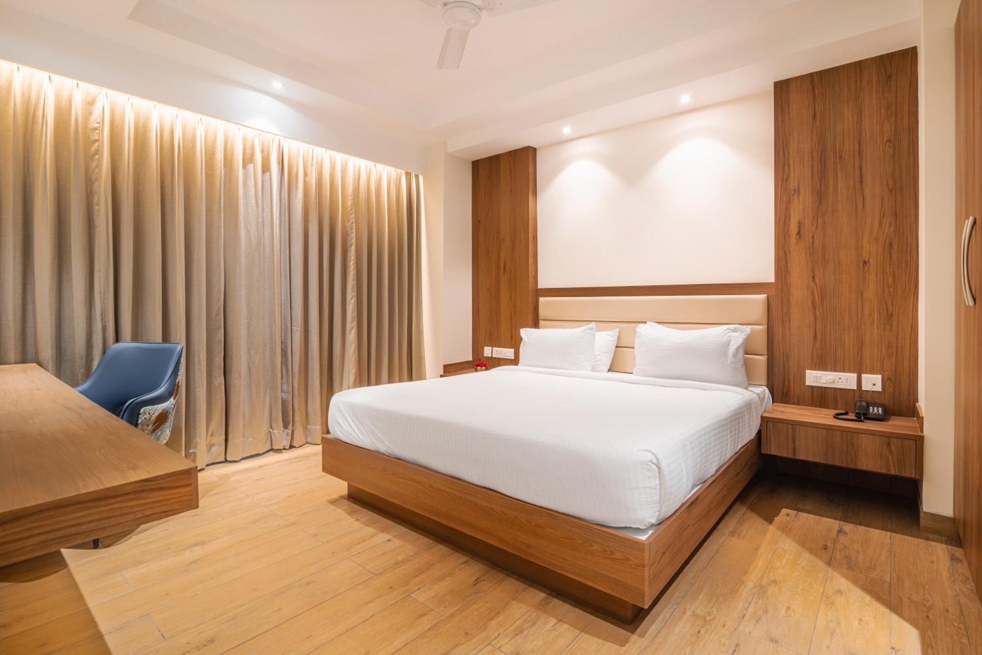 Royal Embassy Otel Erode Dış mekan fotoğraf
