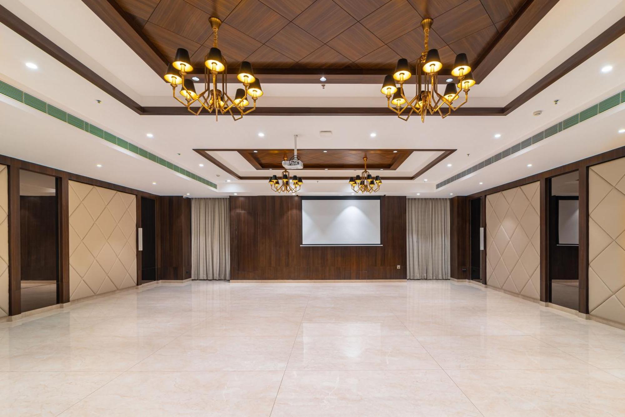 Royal Embassy Otel Erode Dış mekan fotoğraf